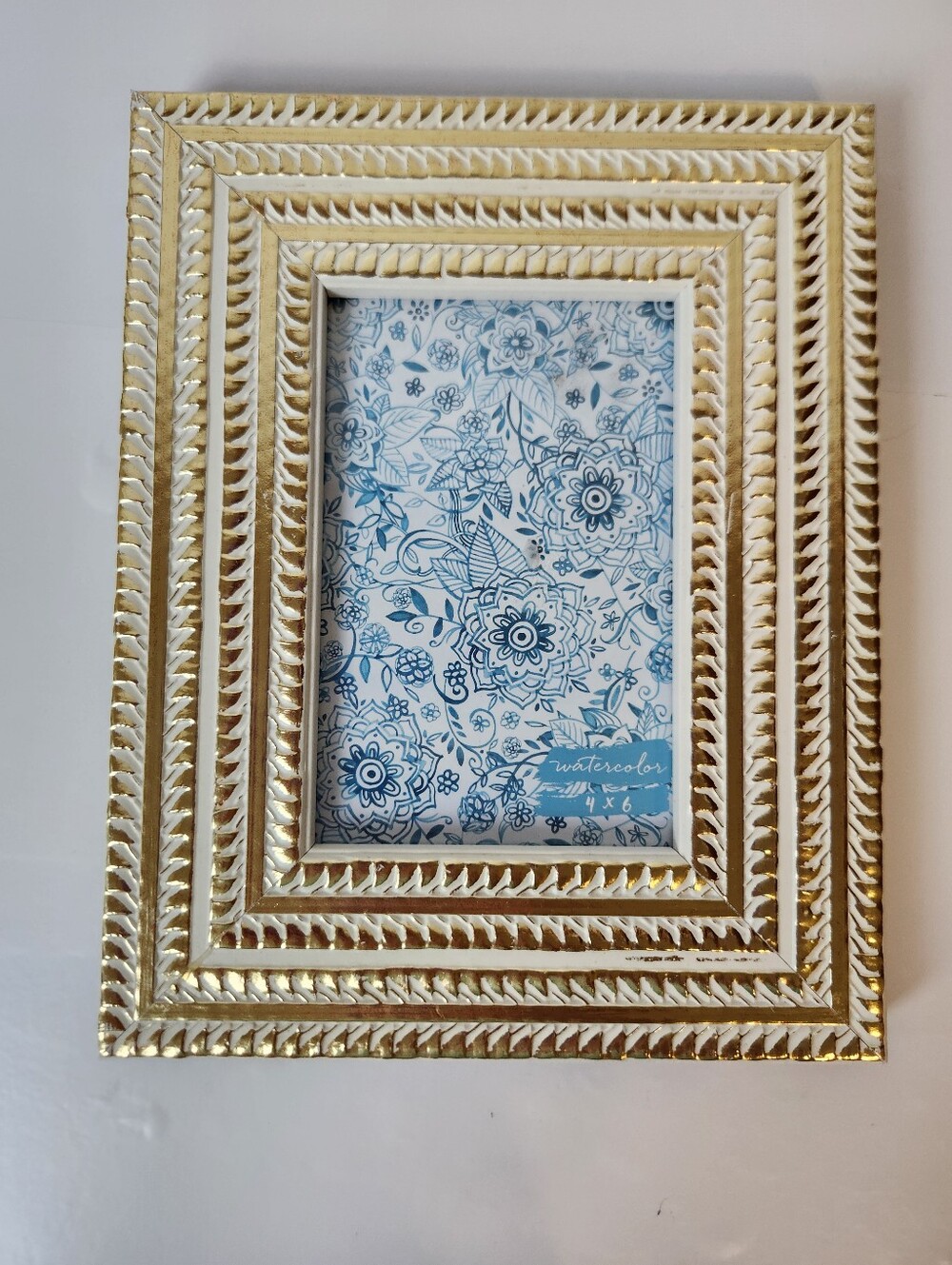 Sheffield Home Gold/White 4x6 Ornate Intricate Textured Heavy Picture Frame NEW